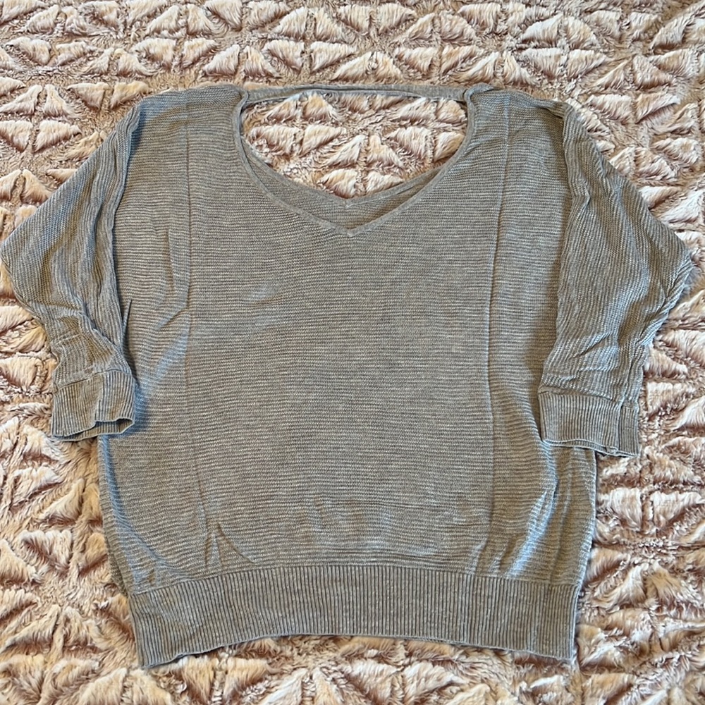 Express Sweater - Picture 2 of 3
